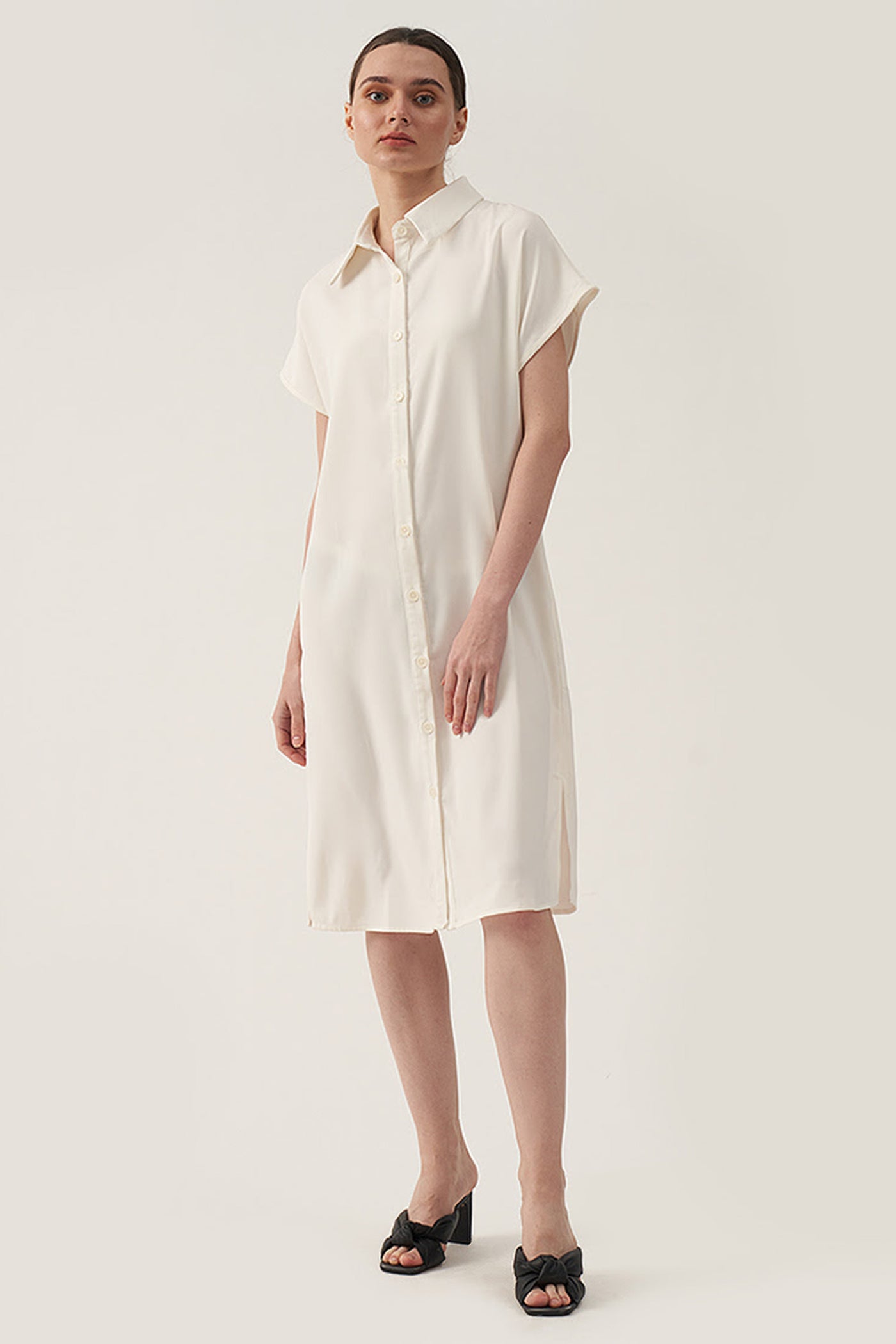 Women's Extended Sleeve Buttondown Midi Shirtdress - The New Standard