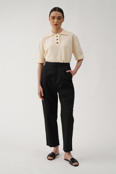 Women's High Waisted Tapered Trousers with Front Pleats