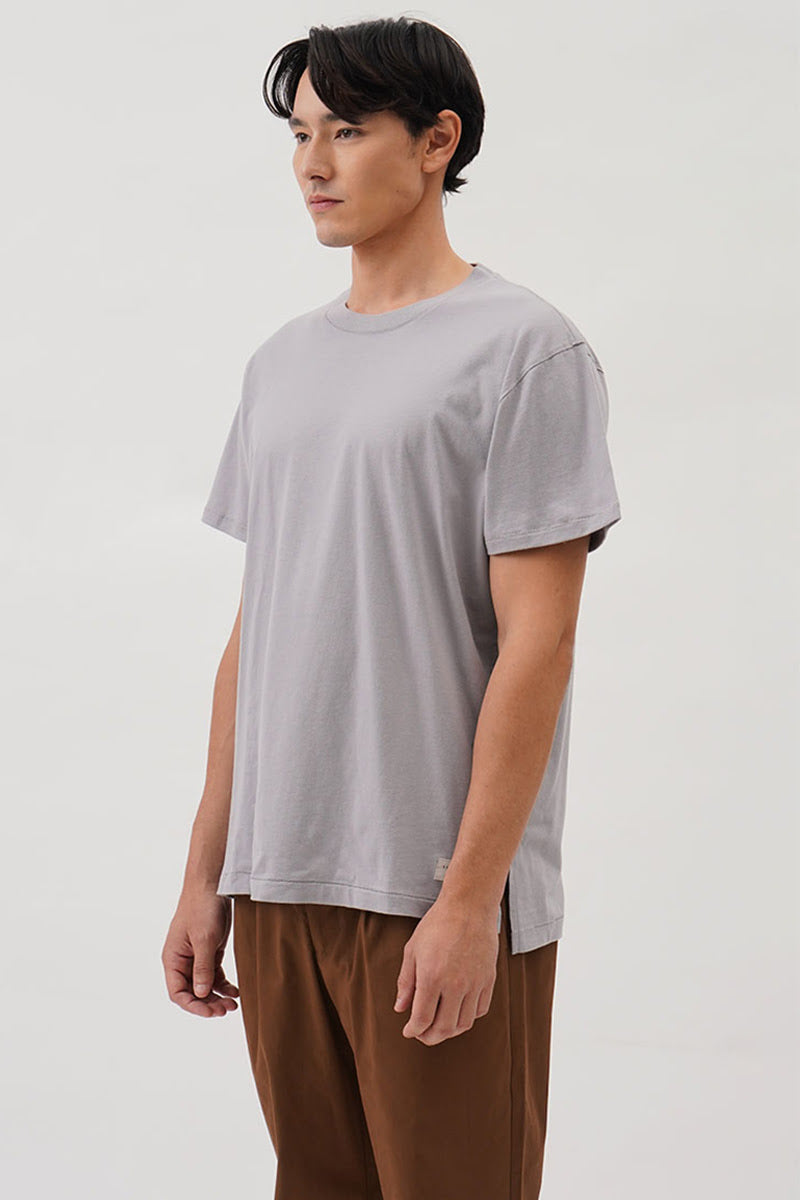 Unisex Relaxed Basic T-Shirt with Stitching Detail