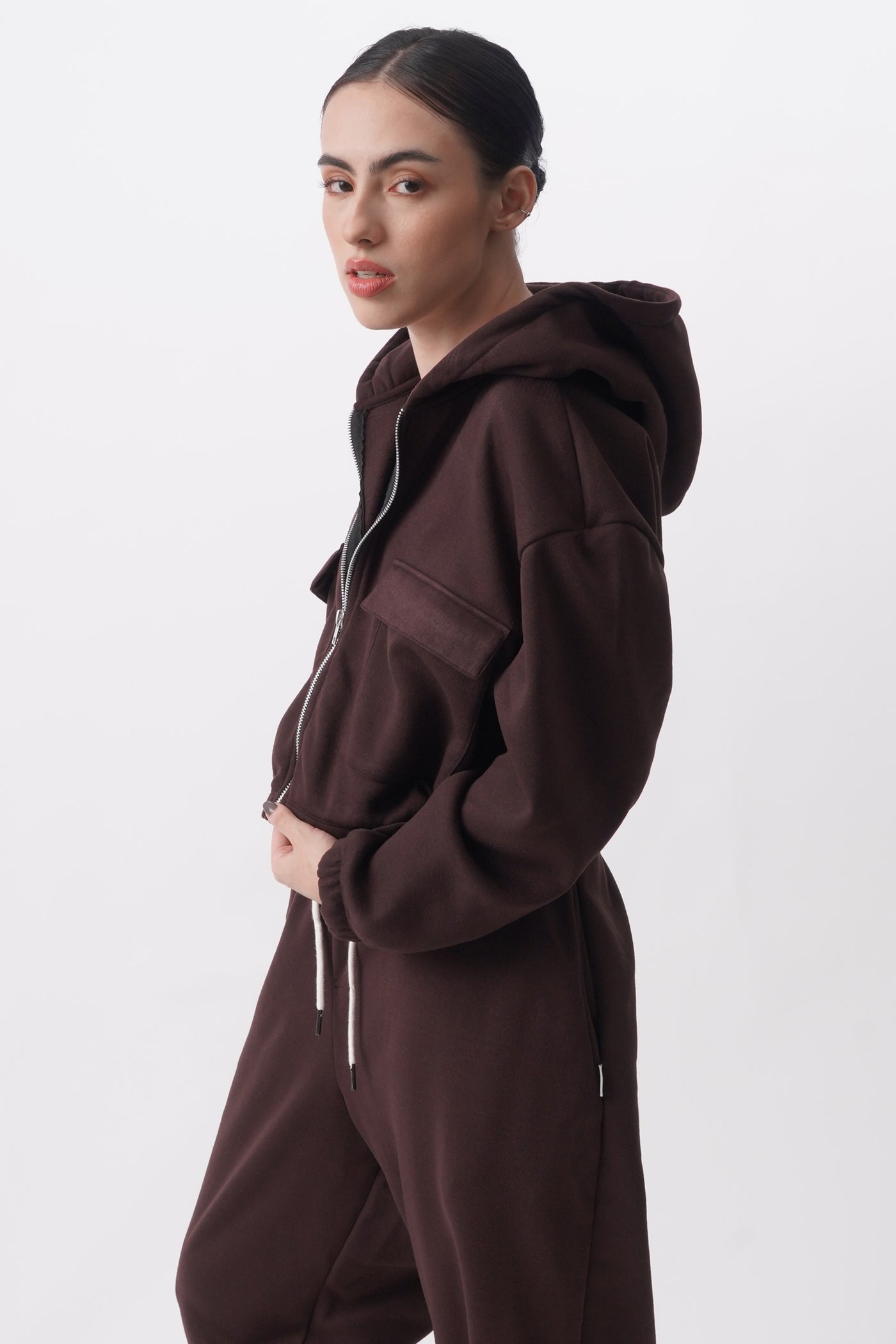 Women's Cozy Cropped Zip-up Hoodie with Patch Pockets