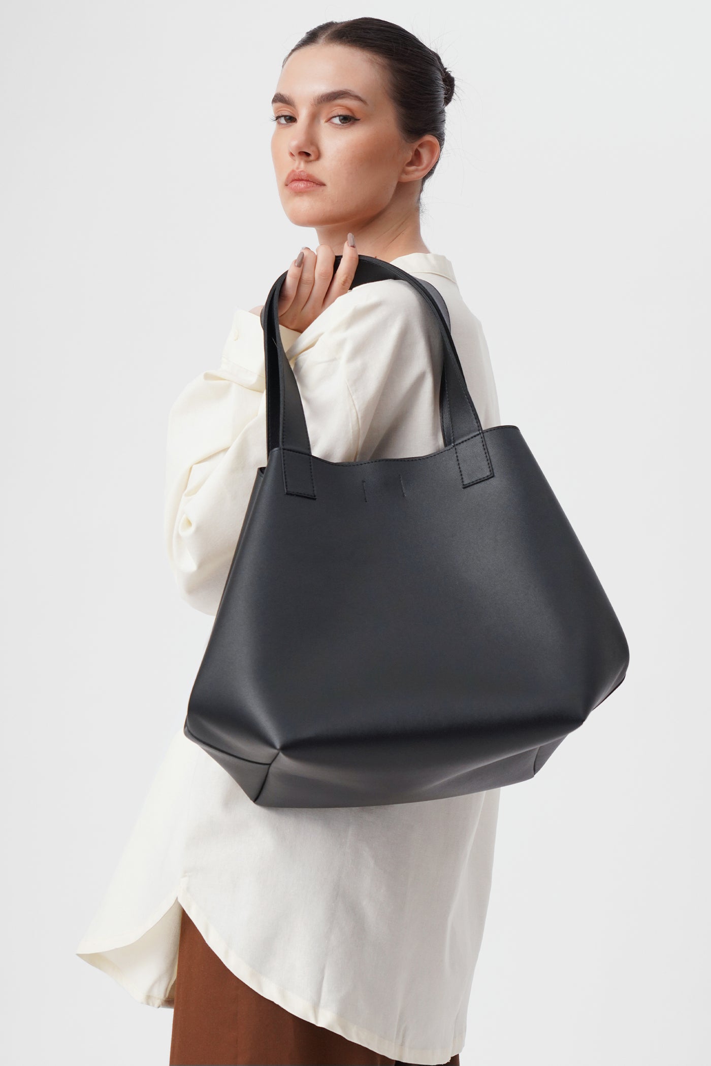 Unisex Weekend Leather Tote