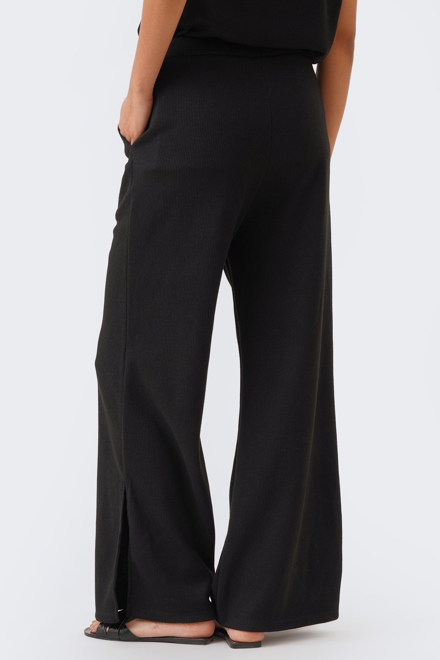 Women's Ribbed Pull-on Flared Pants