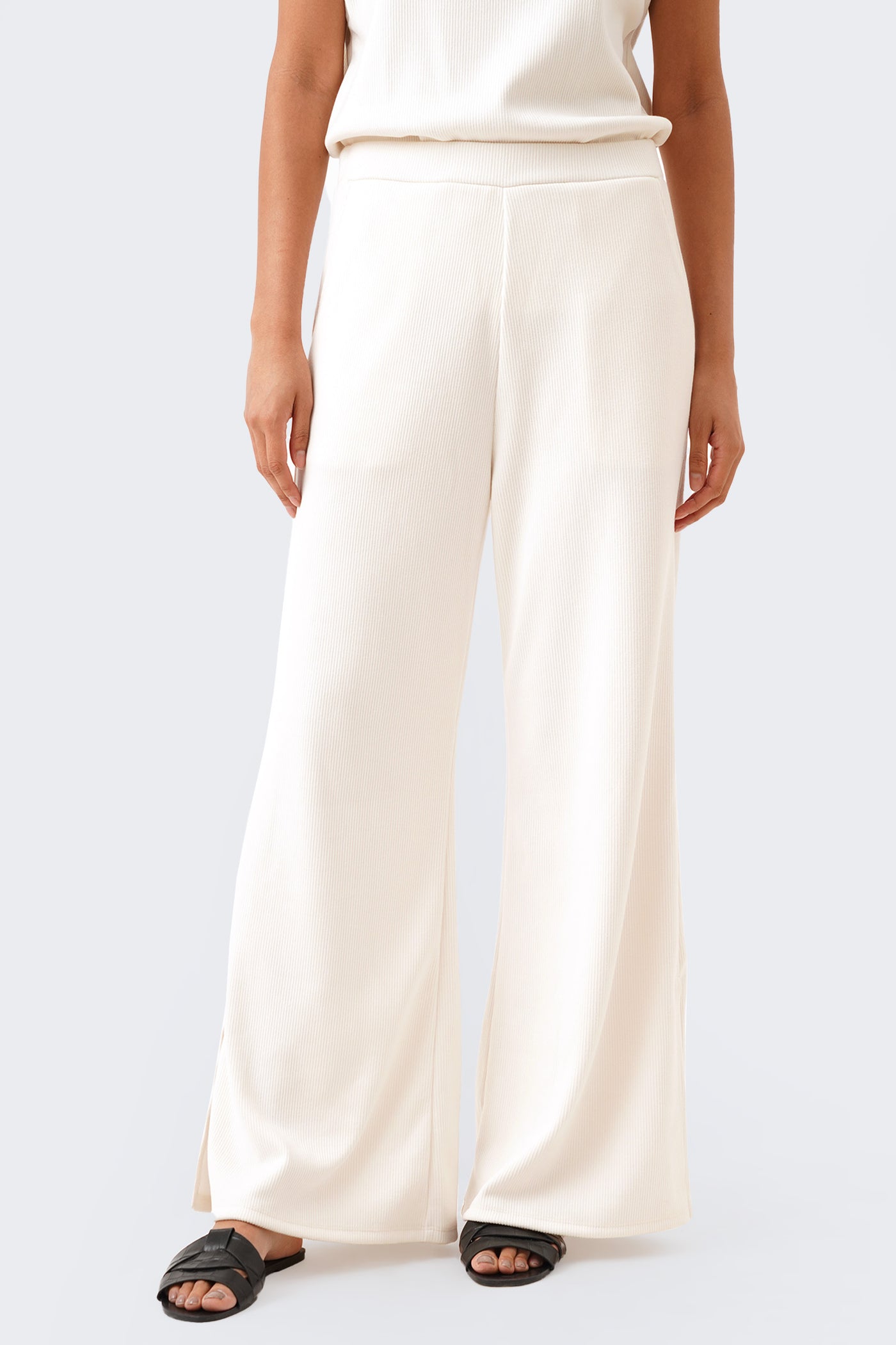 Women's Ribbed Pull-on Flared Pants