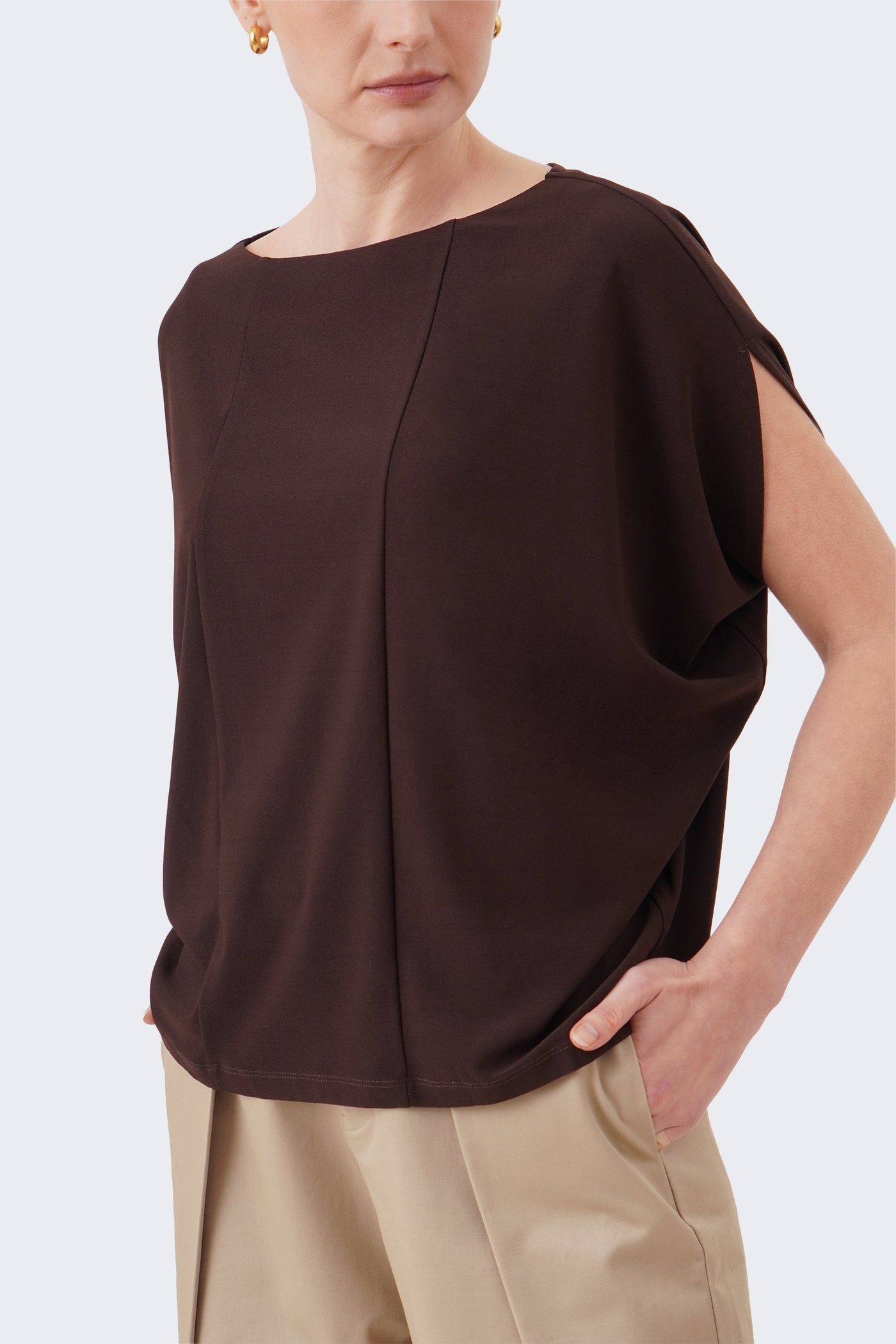 Women's Gathered Back Extended Sleeve Blouse