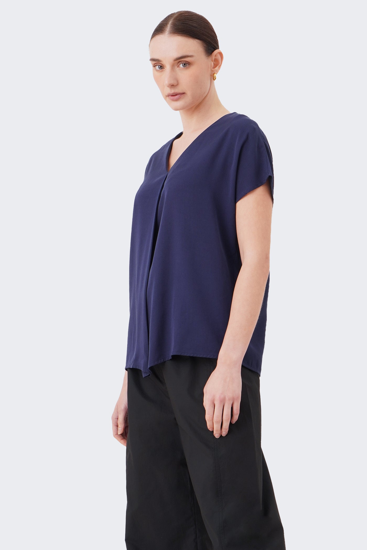 Women's V-Neck Front Pleat Extended Sleeve Tunic - The New Standard