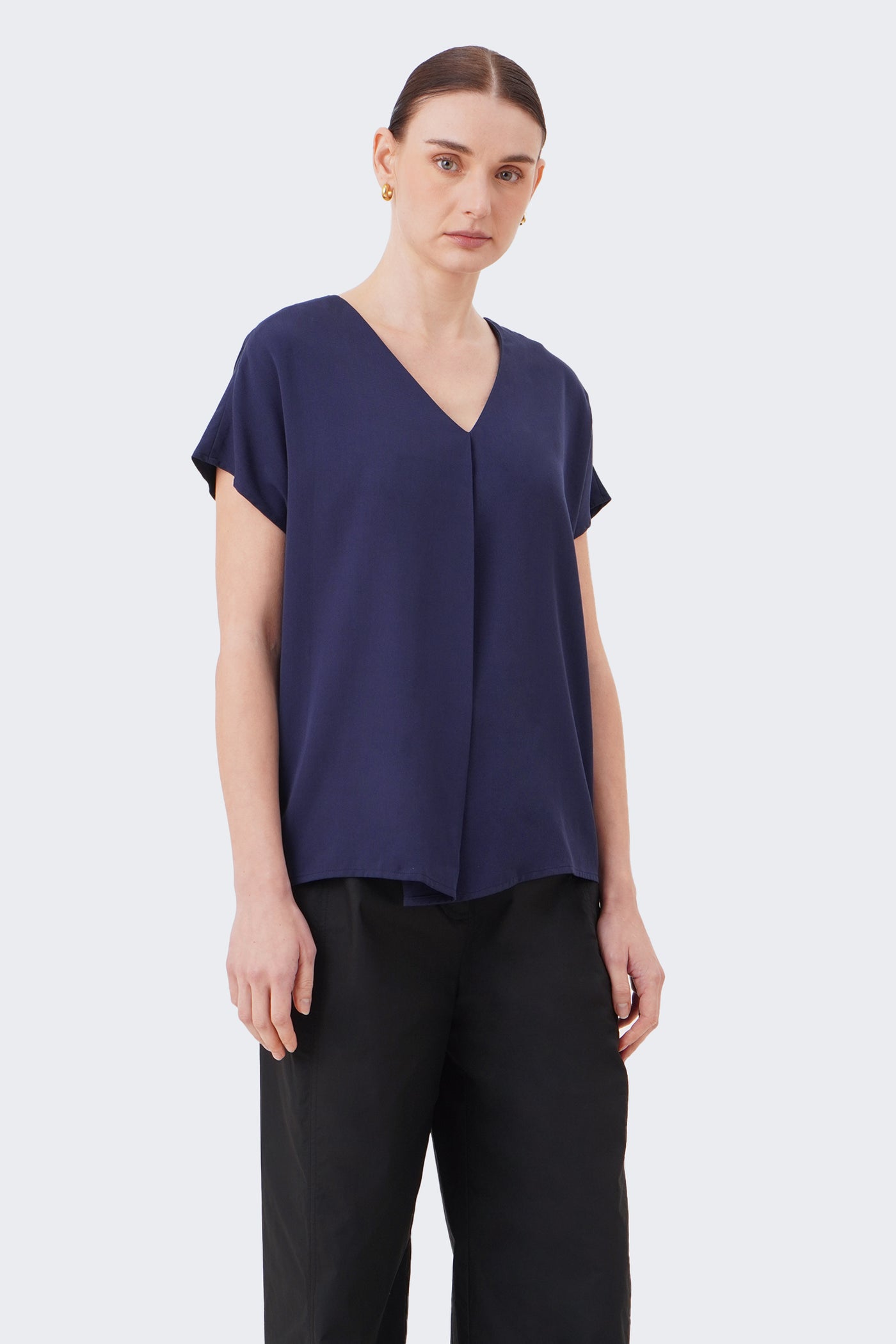 Women's V-Neck Front Pleat Extended Sleeve Tunic - The New Standard