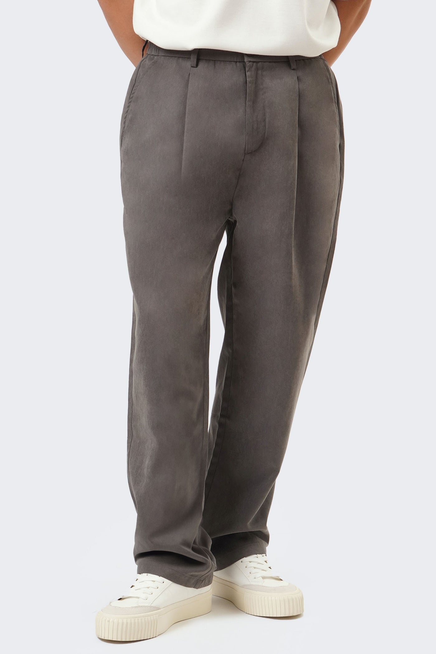 Men's Sueded Straight Leg Pleated Trousers