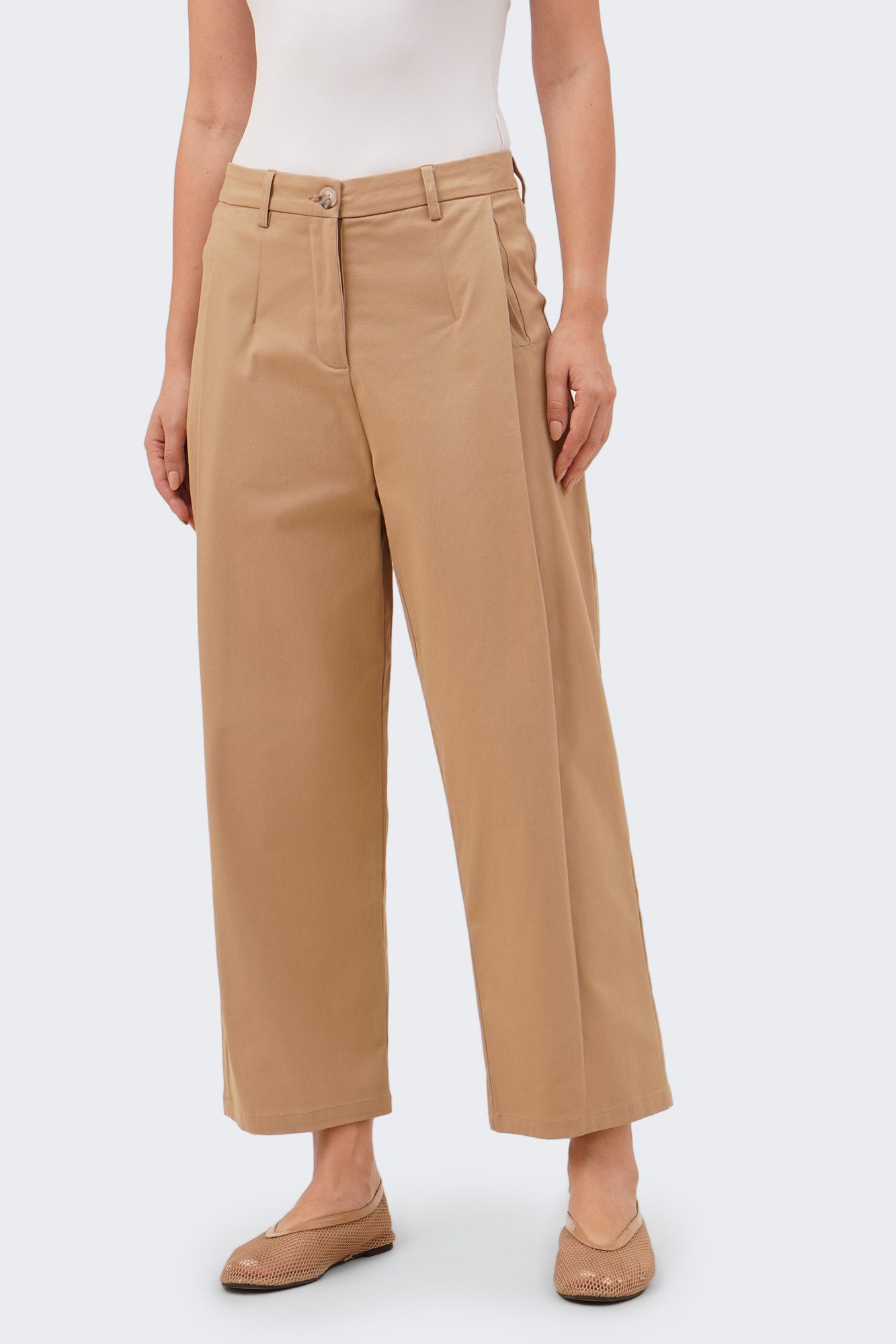 Women's Barrel Leg Single Pleat Pants