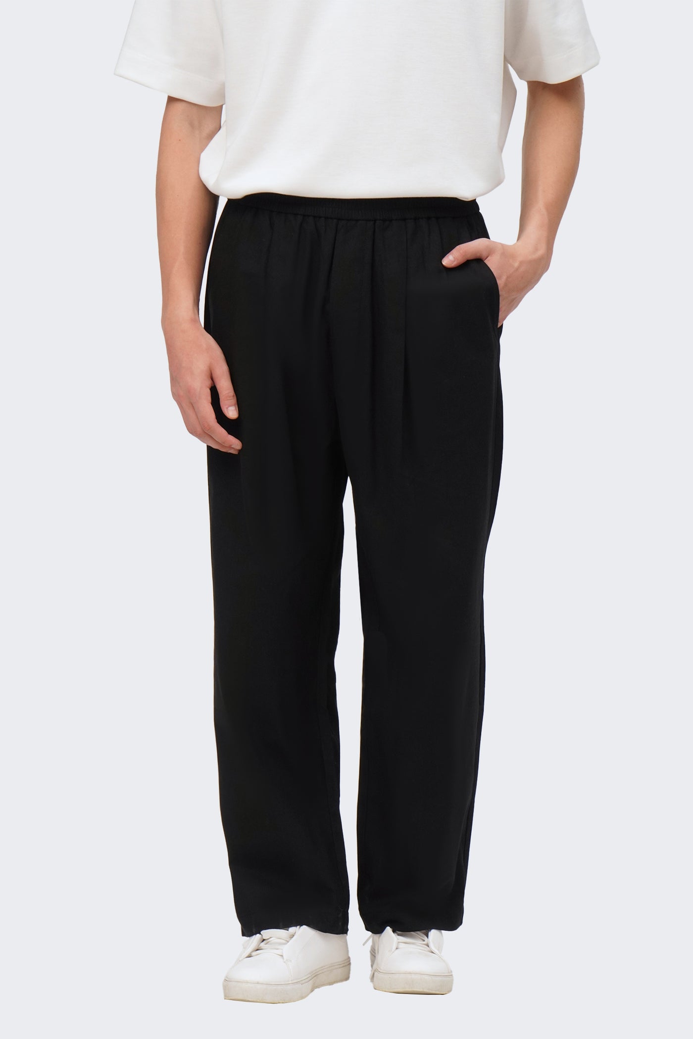 Men's Pleated Pull On Trousers with Side Pockets