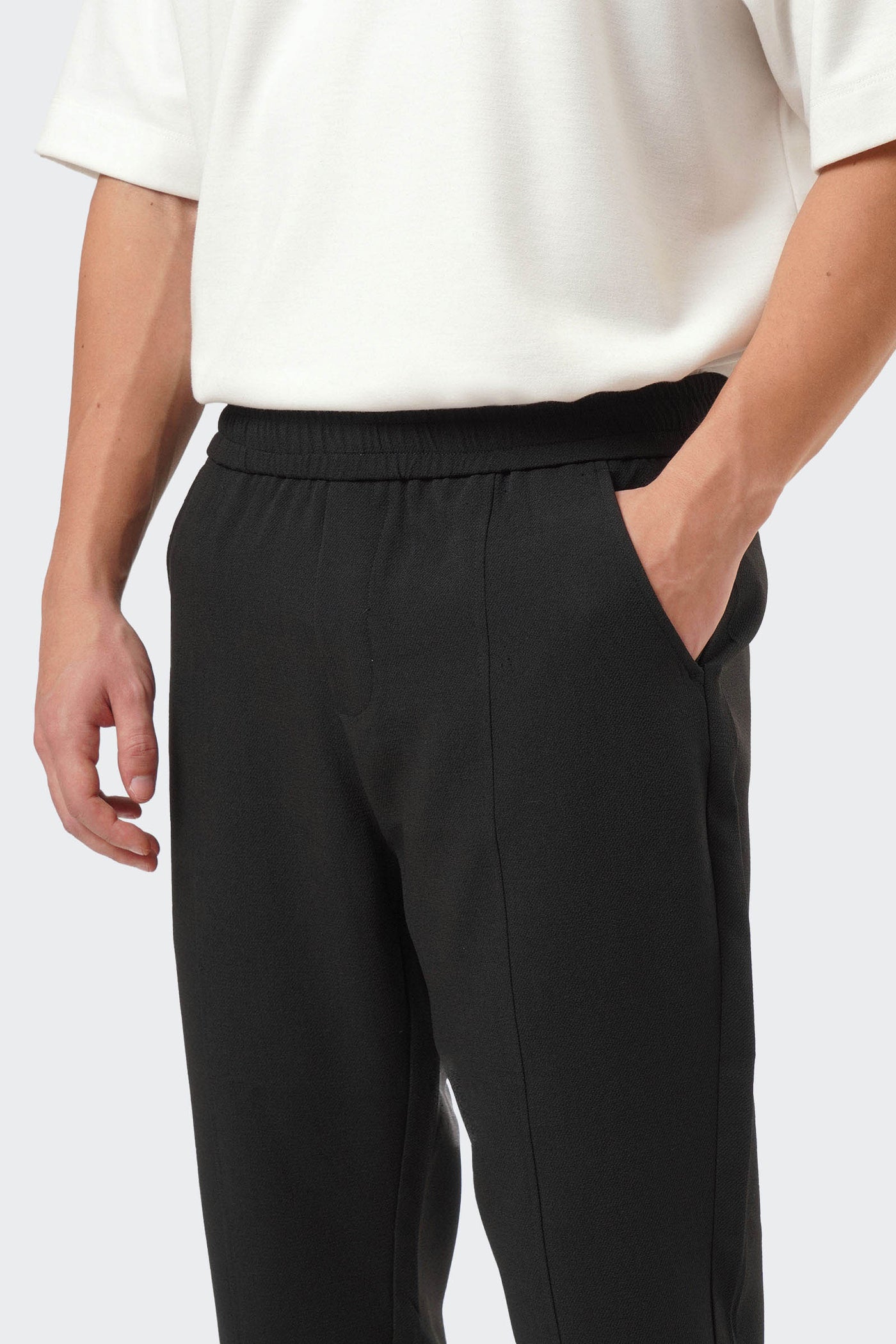 Men's Textured Pintuck Pull On Straight Trousers