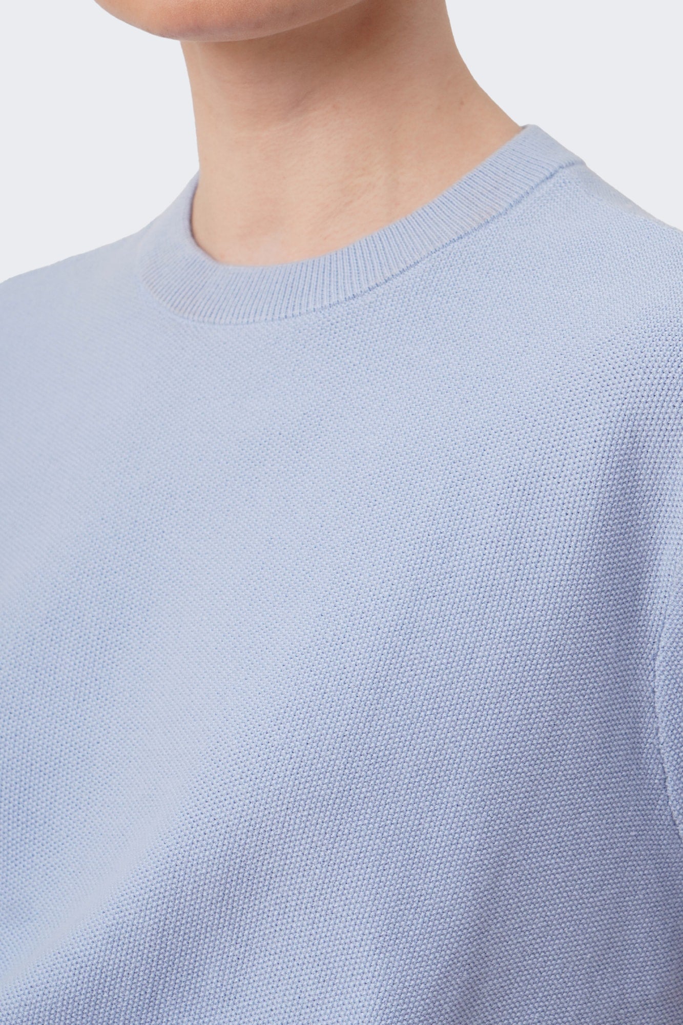 986358-Pale Blue (4).jpg