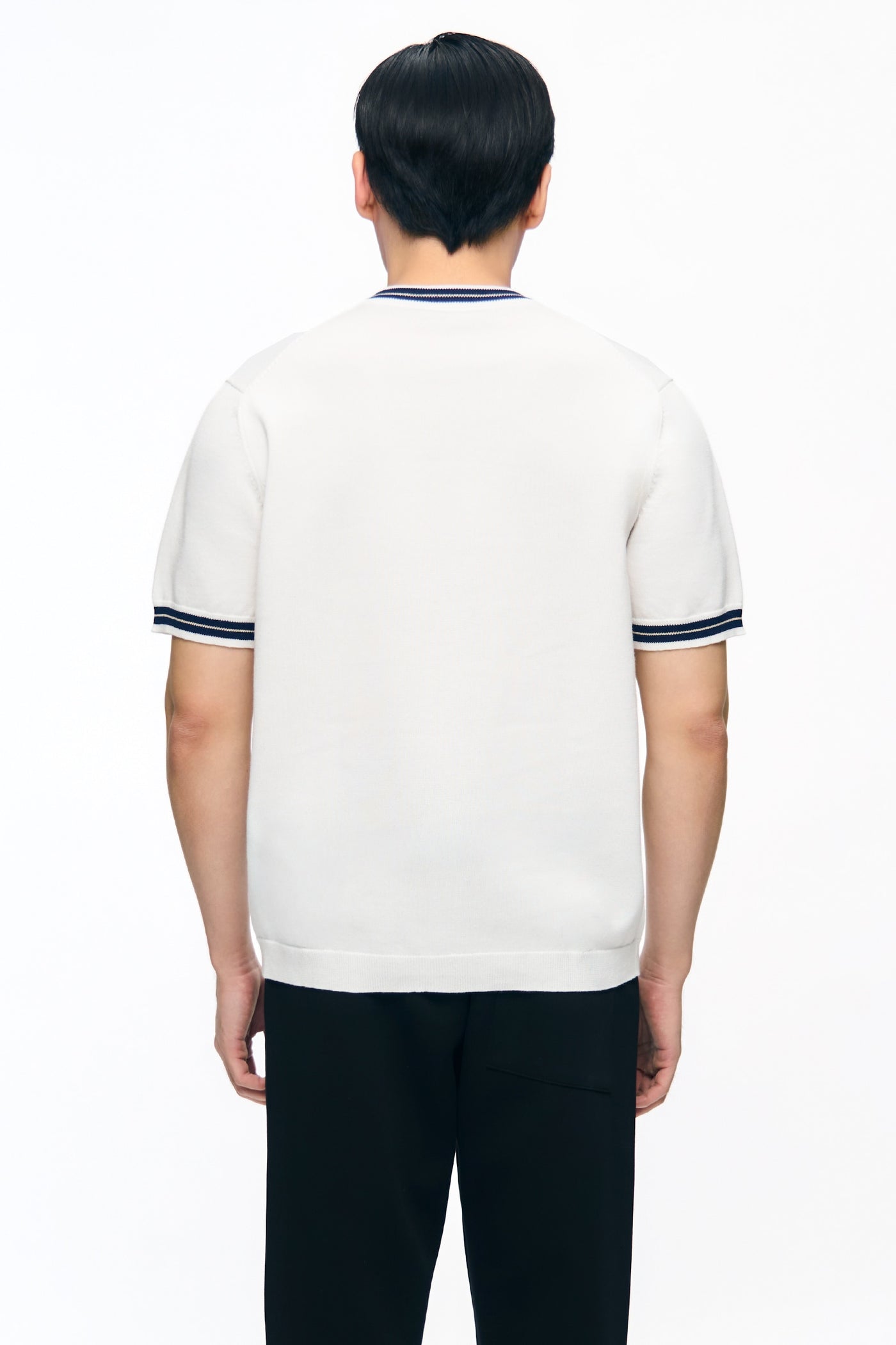 988651-Off White (3).jpg