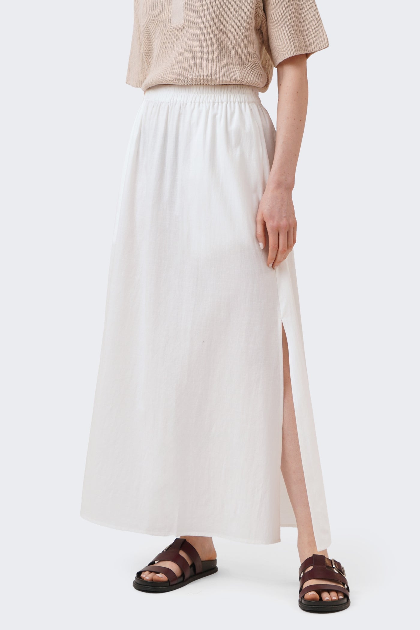 989566-Off White (3).jpg