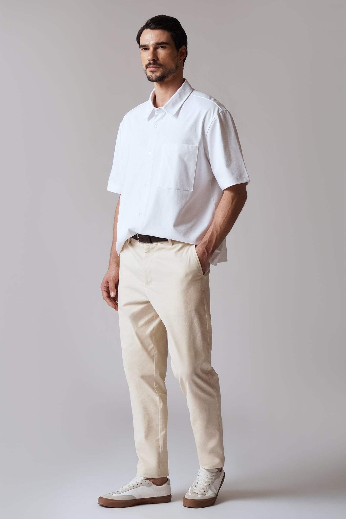 989605-Off White (1).jpg