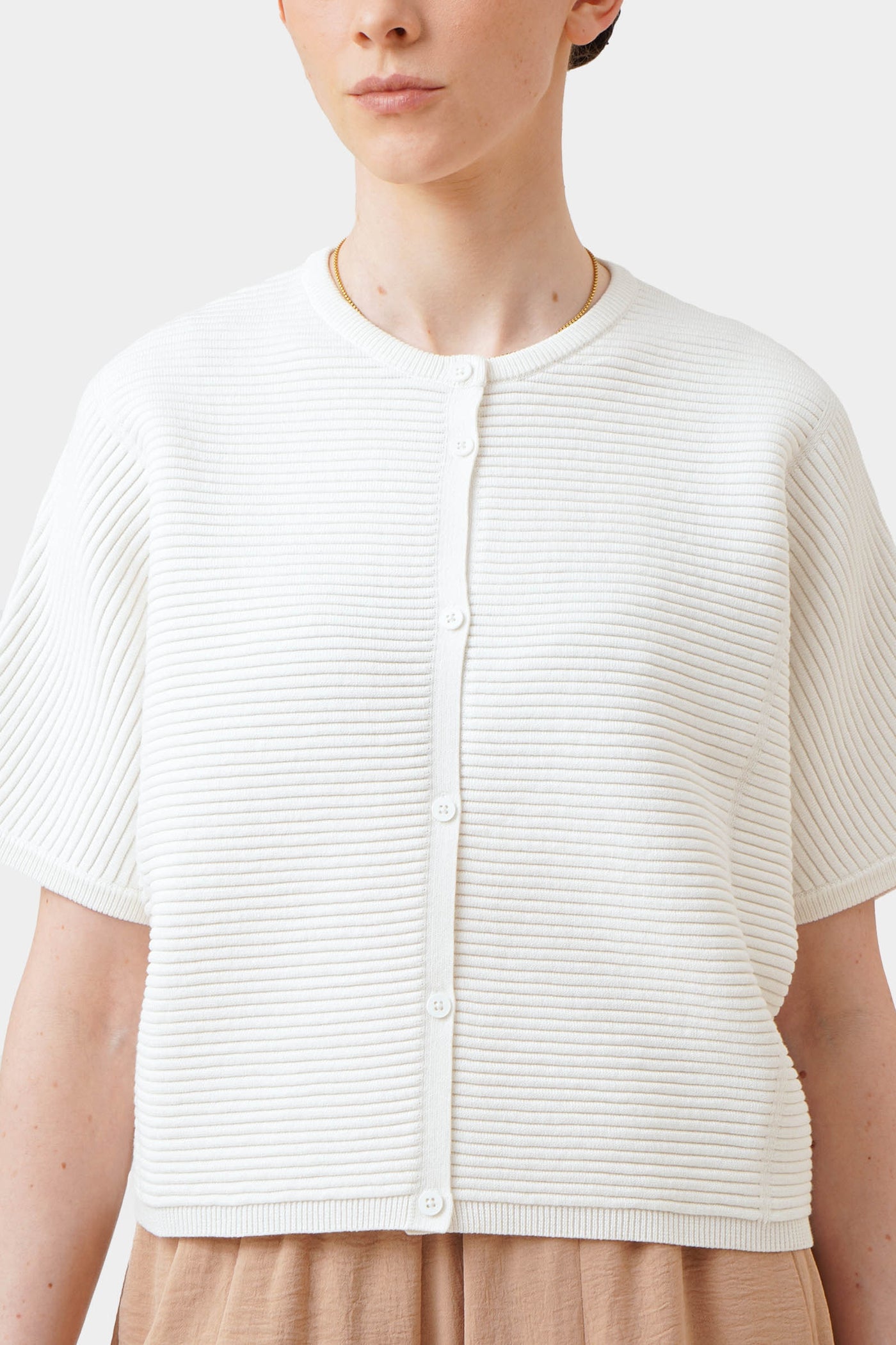 990163-Off White (1).jpg