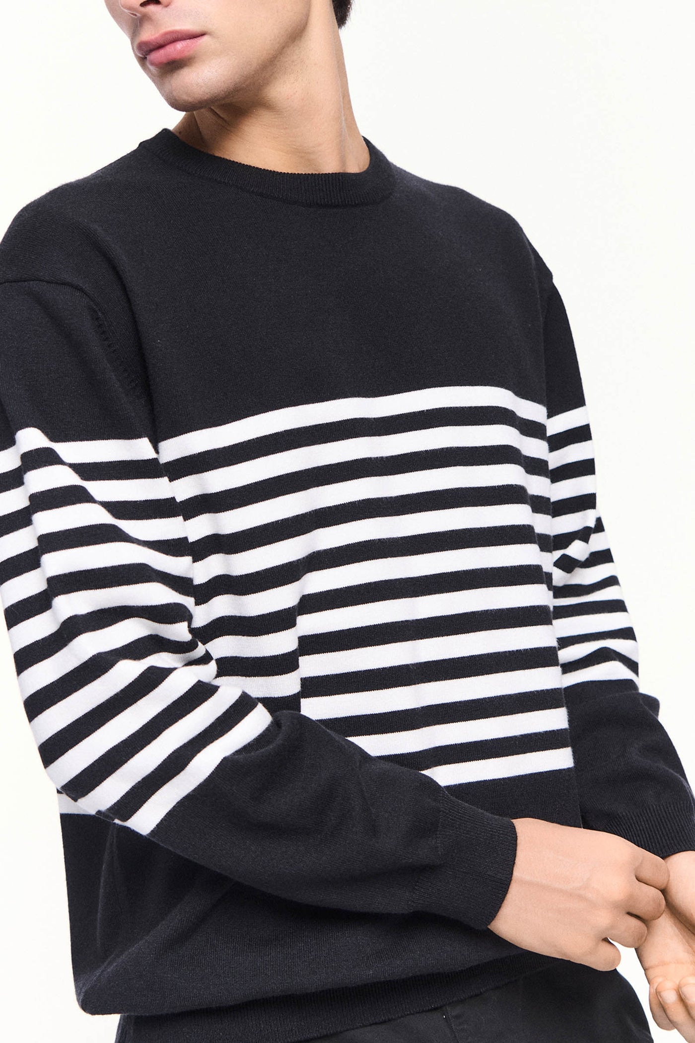 990248-Black (4).jpg