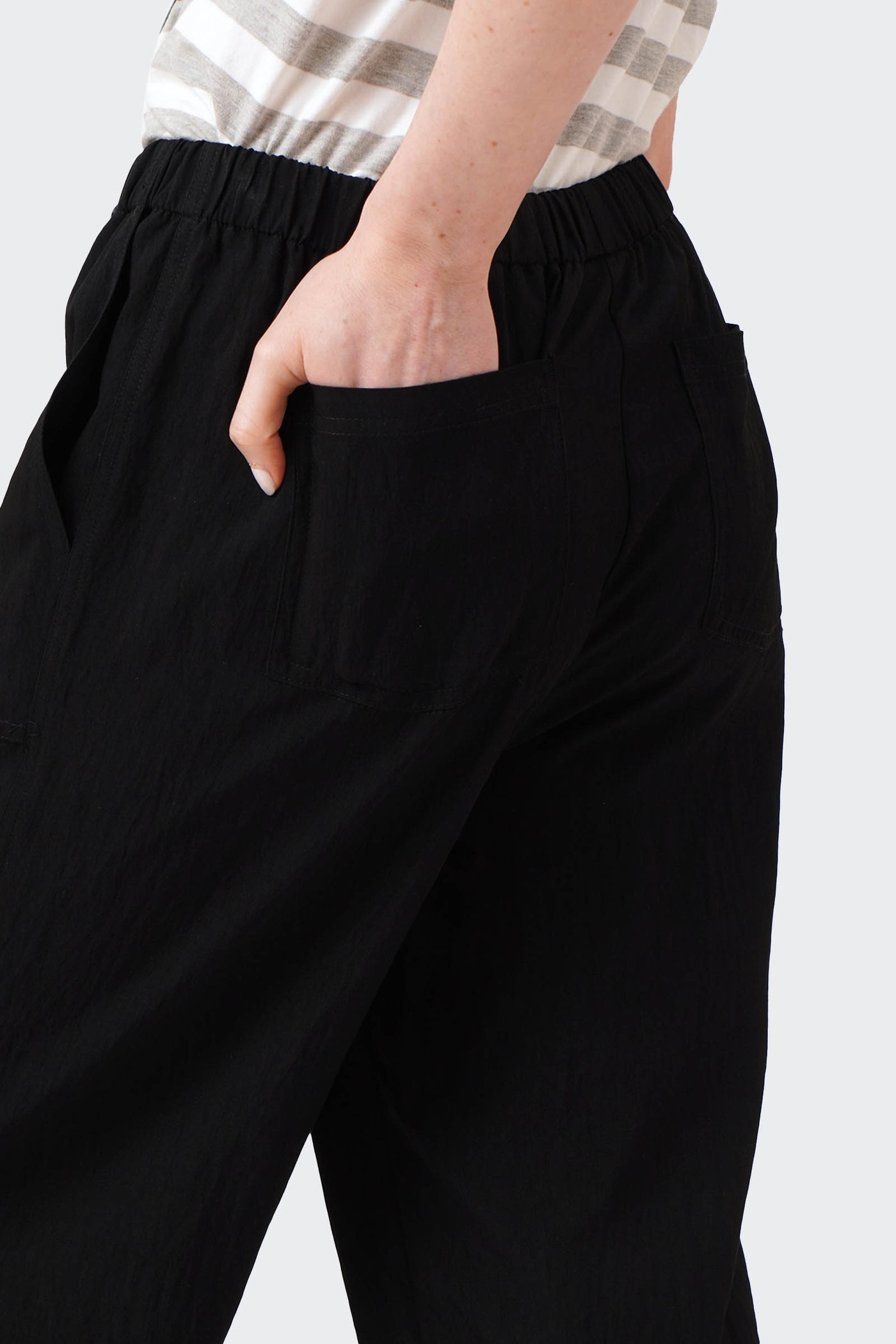 990387-Black (2).jpg