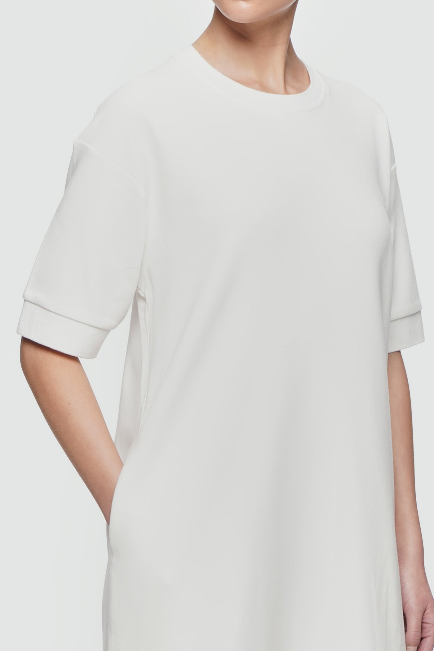 990462-Off White (3).jpg