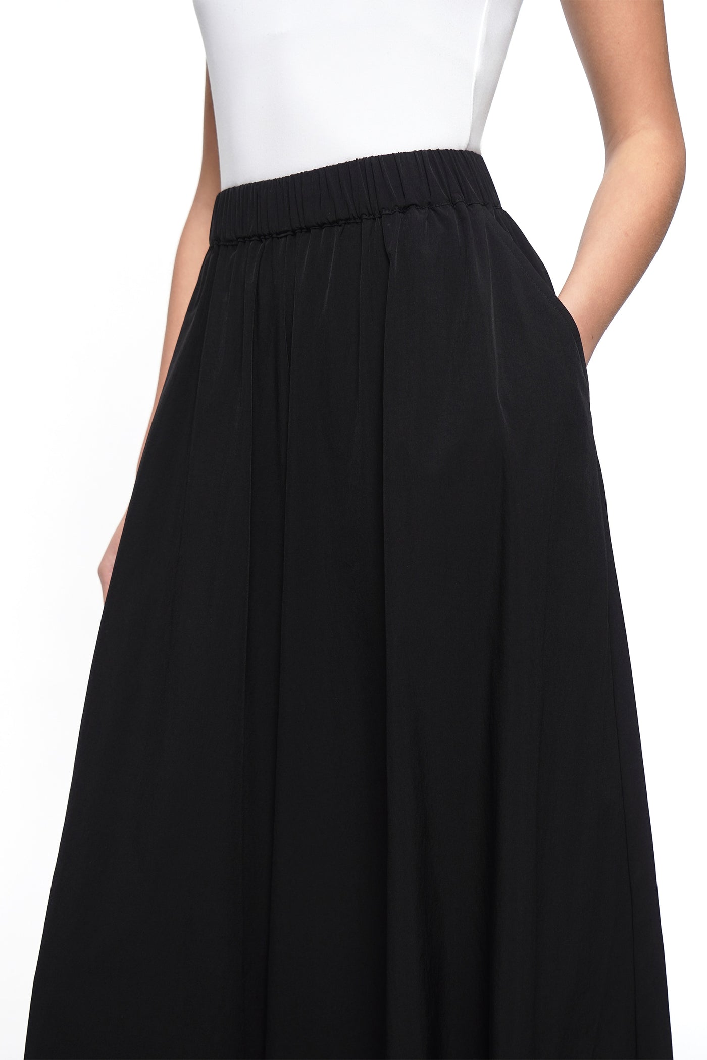 990588-Black (2).jpg