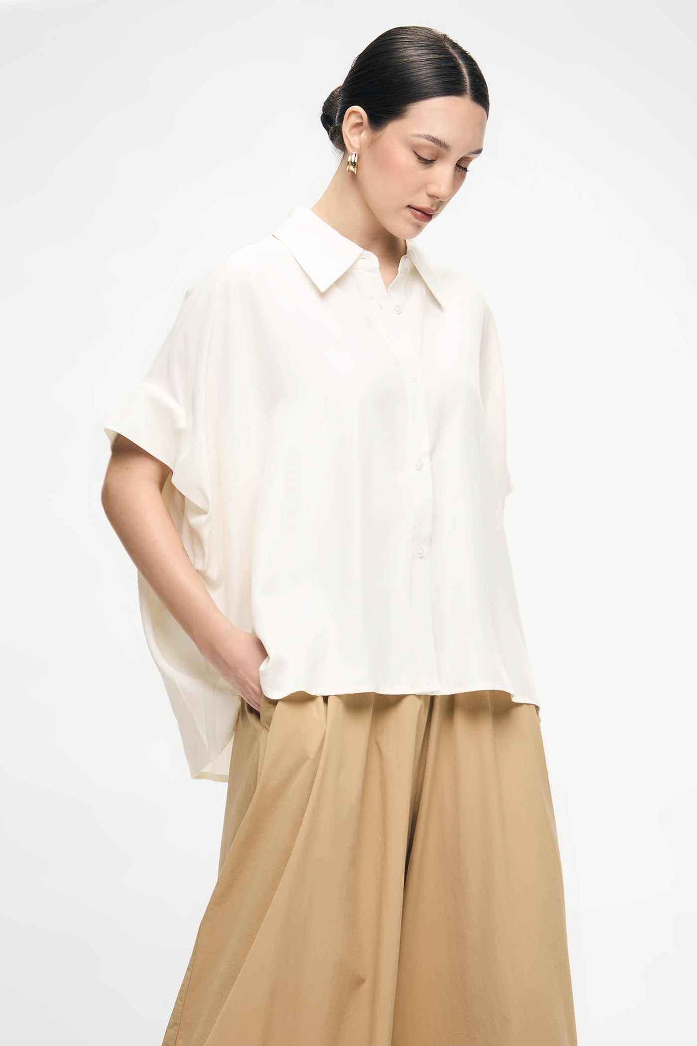 991354-Off White (2).jpg